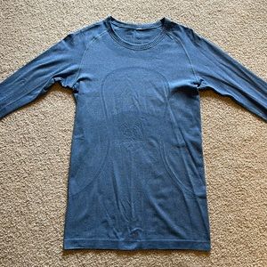 Lululemon Swiftly Long Sleeve - size 6